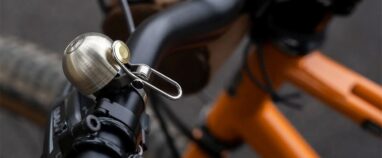 spurcycle-op-stuur-bovenaanzicht-1240x514