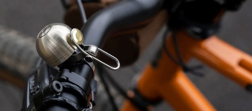 spurcycle-op-stuur-bovenaanzicht-1240x514